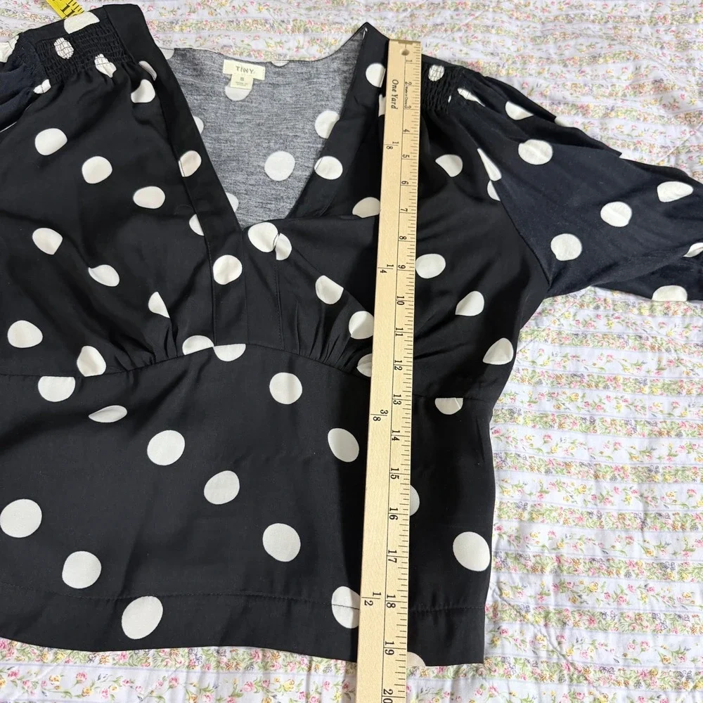 Anthropologie‎ Tiny Polka Dot Smocked Waist V-Neck Blouse Black White Size S